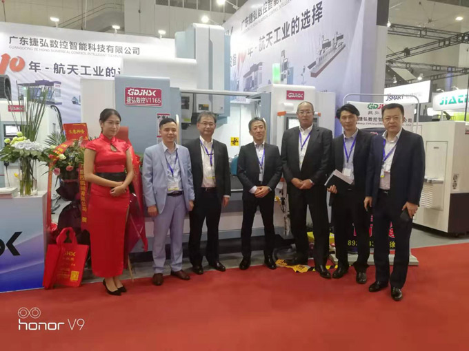 �ݺ����س���������DMP��������ҵ�������ֳ�ʢ����