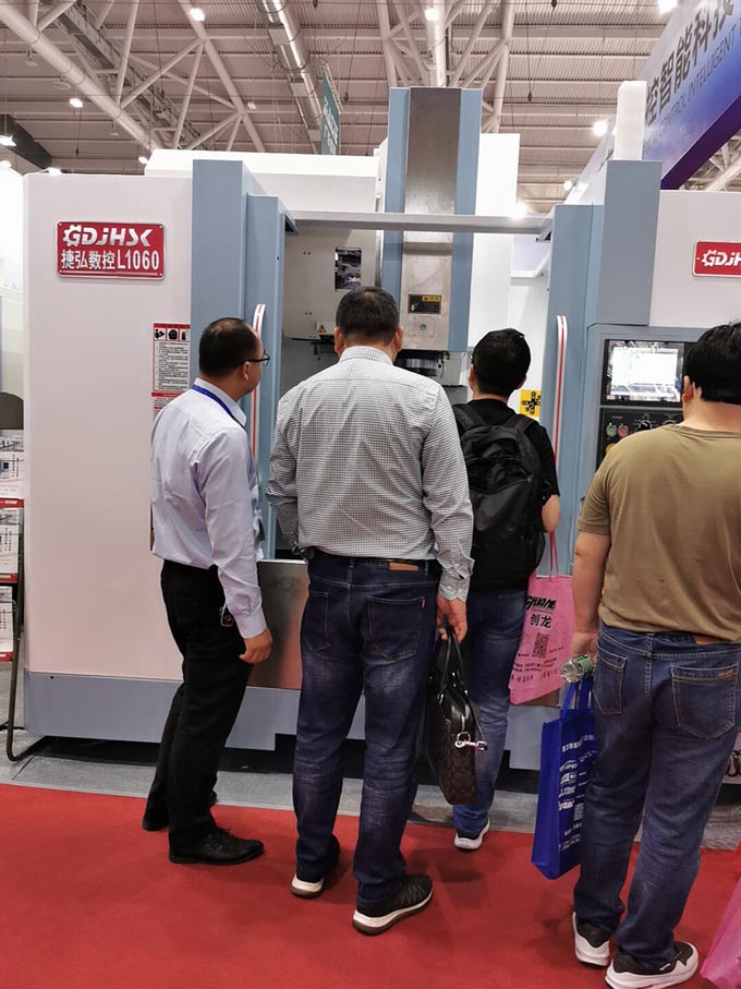 �ݺ����س���������DMP��������ҵ�������ֳ�ʢ����